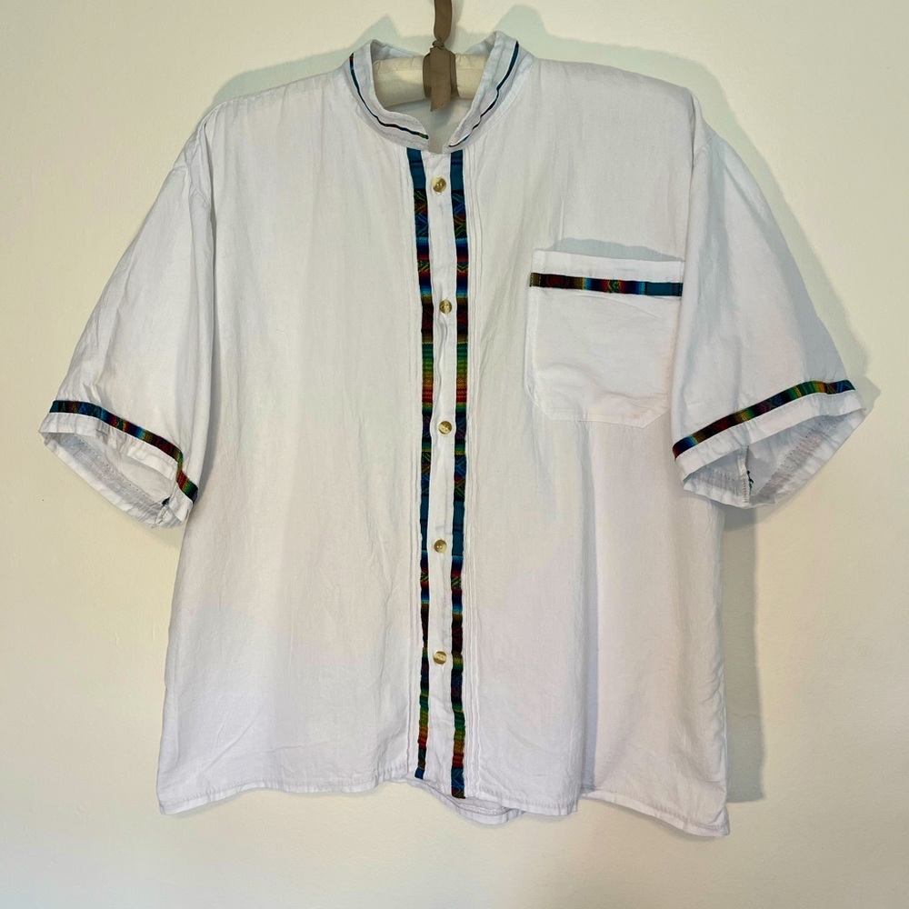 Guayabera Colorful Accents